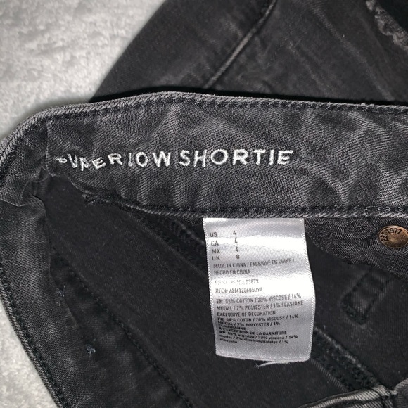 AE Shorts - Picture 3 of 4